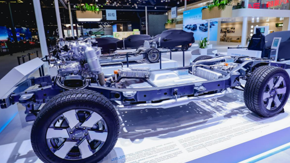 BJ30混動(dòng)車(chē)油車(chē)價(jià)打透“質(zhì)價(jià)比” 北汽將“品質(zhì)平權(quán)”進(jìn)行到底